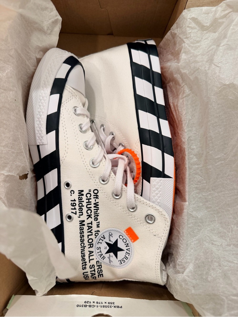Converse Chuck Taylor All-Star
70s Hi Off-White